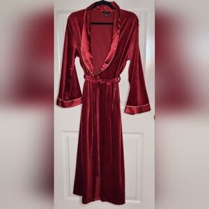 Jones New York Deep Crimson Red Velvet Robe Size L/XL